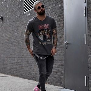 Meet your Posher, Tyler